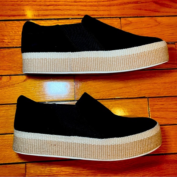 Vince Warren - Picture 3 of 10